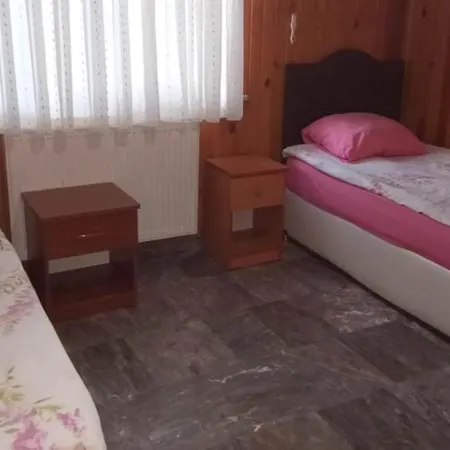 Arda Yurdu Ve Pansiyonu *